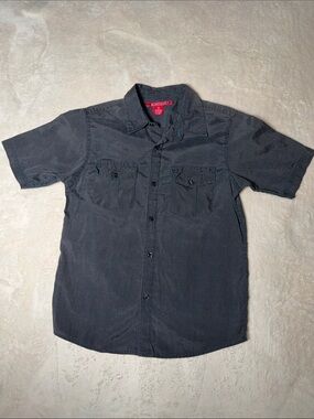 Montage Boys Size Medium Dark Gray Short Sleeve Button Up Shirt Dual Pocket EUC